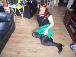 Anna Secret Poet Green Skirt on Floor